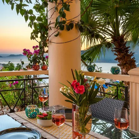 With Bay Views Апартаменты