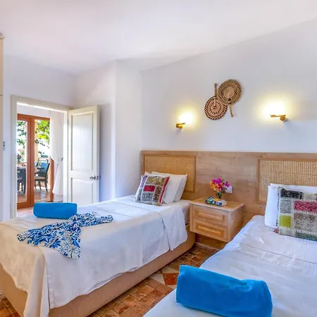 With Bay Views Апартаменты Калкан